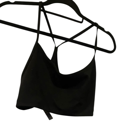 NWT Vuori all the feels bra BLACK Size XL